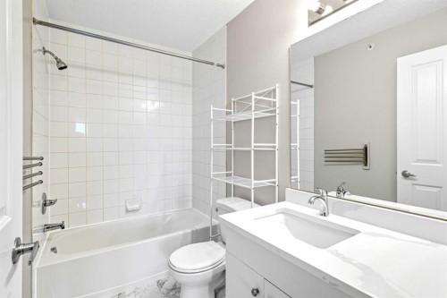 1414-1140 Taradale Drive Ne, Calgary, AB - Indoor Photo Showing Bathroom