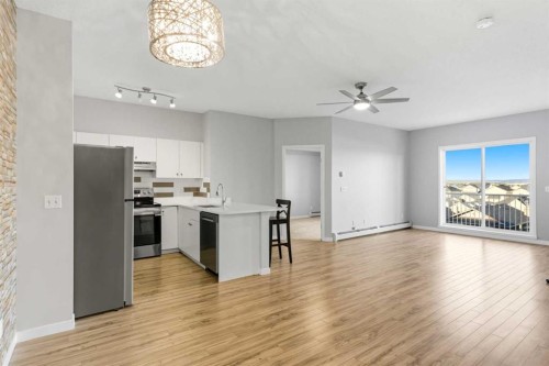 1414-1140 Taradale Drive Ne, Calgary, AB - Indoor Photo Showing Kitchen