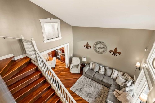 25 Mckinley Bay Se, Calgary, AB - Indoor