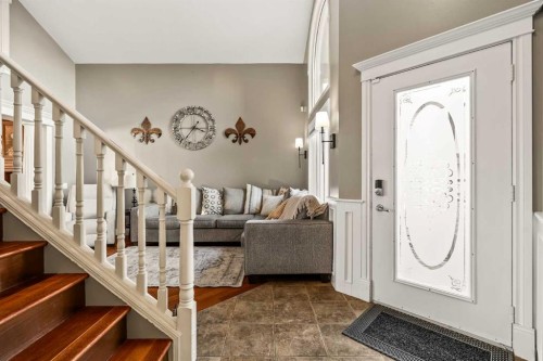 25 Mckinley Bay Se, Calgary, AB - Indoor Photo Showing Other Room