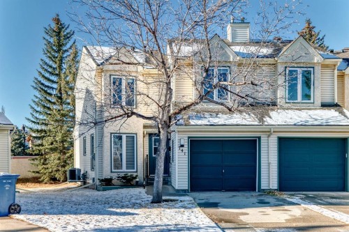 741 Sandringham Place Nw, Calgary, AB - Outdoor With Facade