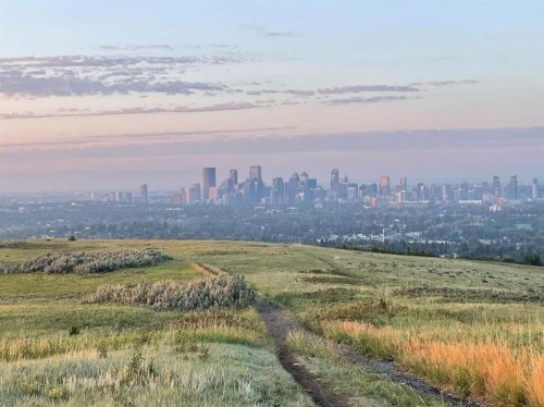 741 Sandringham Place Nw, Calgary, AB - Outdoor With View