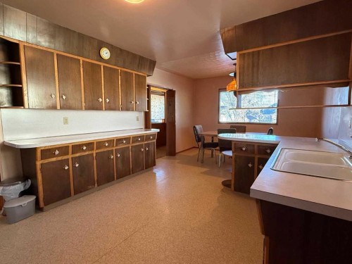 A 111-111 27 Avenue Ne, Calgary, AB - Indoor