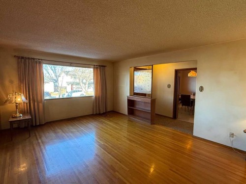 A 111-111 27 Avenue Ne, Calgary, AB - Indoor