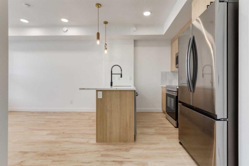 582 Seton Circle Se, Calgary, AB - Indoor Photo Showing Kitchen
