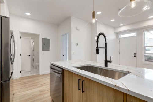 582 Seton Circle Se, Calgary, AB - Indoor Photo Showing Kitchen