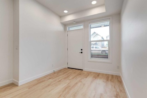 582 Seton Circle Se, Calgary, AB - Indoor Photo Showing Other Room