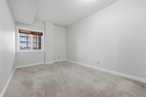 402-820 15 Avenue Sw, Calgary, AB - Indoor Photo Showing Other Room