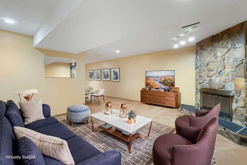 123 Glacier Drive Sw, Calgary, AB - Indoor