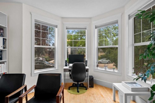 3111 39 Street Sw, Calgary, AB - Indoor Photo Showing Office