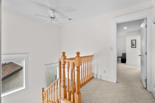 3111 39 Street Sw, Calgary, AB - Indoor Photo Showing Other Room