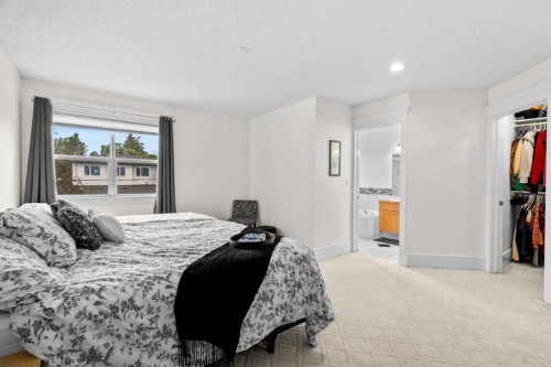 3111 39 Street Sw, Calgary, AB - Indoor Photo Showing Bedroom