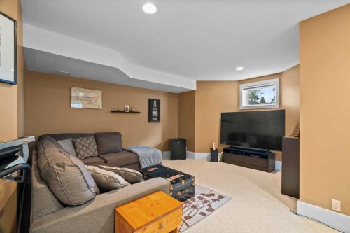 3111 39 Street Sw, Calgary, AB - Indoor