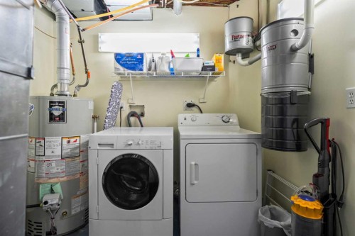 3111 39 Street Sw, Calgary, AB - Indoor Photo Showing Laundry Room