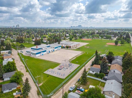 3111 39 Street Sw, Calgary, AB - Outdoor With View