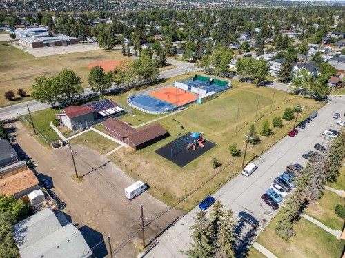 3111 39 Street Sw, Calgary, AB - Outdoor With View