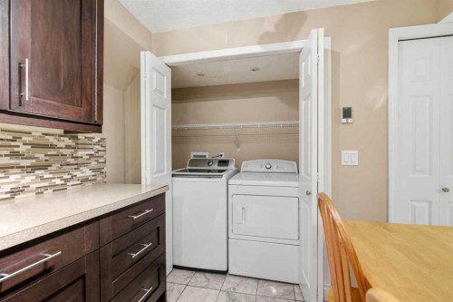 3943 Whitehorn Drive Ne, Calgary, AB - Indoor Photo Showing Laundry Room