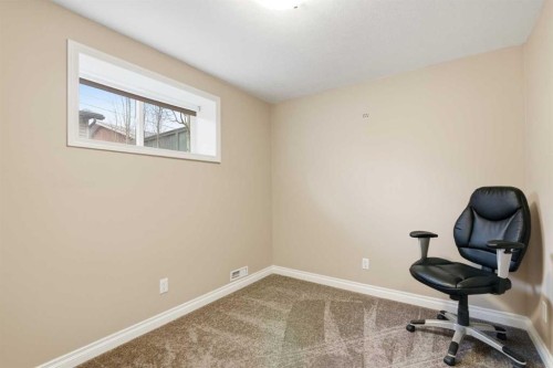 3943 Whitehorn Drive Ne, Calgary, AB - Indoor Photo Showing Office