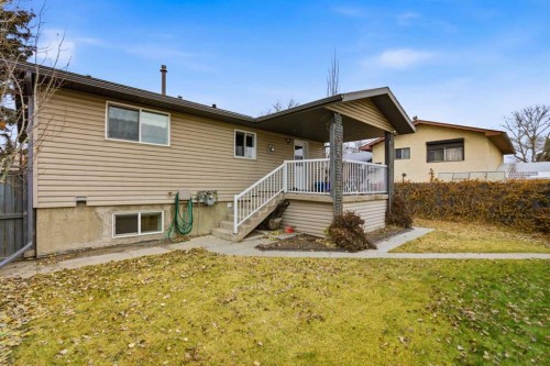 3943 Whitehorn Drive Ne, Calgary, AB - Outdoor With Deck Patio Veranda