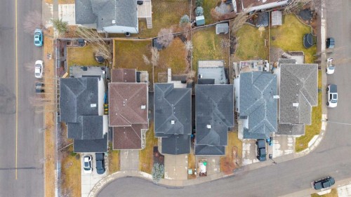 42 Tuscany Meadows Bay Nw, Calgary, AB - 