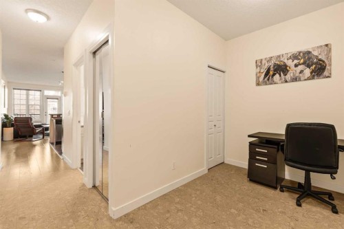 311-208 Holy Cross Lane Sw, Calgary, AB - Indoor Photo Showing Other Room