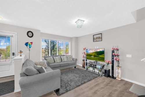 10767 Cityscape Drive Ne, Calgary, AB - Indoor Photo Showing Living Room
