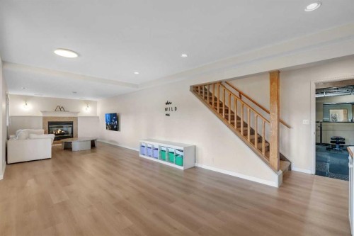 42 Douglas Woods Way Se, Calgary, AB - Indoor