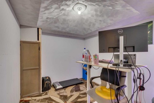 228 Sage Bluff Drive Nw, Calgary, AB - Indoor