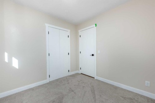 1736 41 Street Ne, Calgary, AB - Indoor Photo Showing Other Room