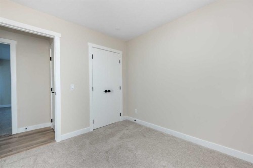 1736 41 Street Ne, Calgary, AB - Indoor Photo Showing Other Room
