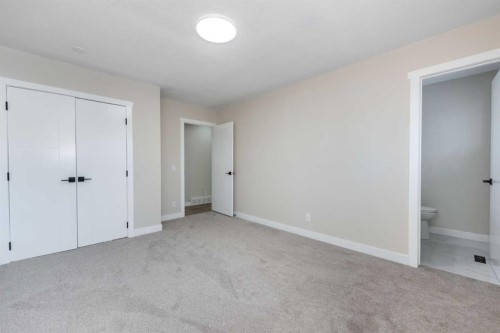 1736 41 Street Ne, Calgary, AB - Indoor Photo Showing Other Room