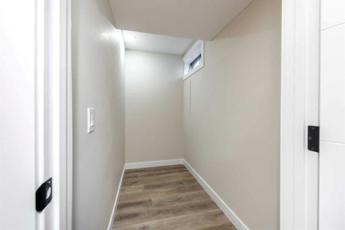 1736 41 Street Ne, Calgary, AB - Indoor Photo Showing Other Room