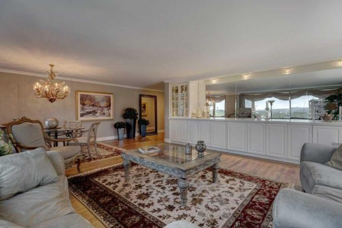 1102D-500 Eau Claire Avenue Sw, Calgary, AB - Indoor Photo Showing Living Room