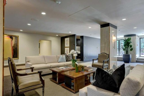 1102D-500 Eau Claire Avenue Sw, Calgary, AB - Indoor Photo Showing Living Room