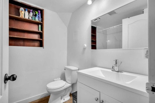 57 Martinview Crescent Ne, Calgary, AB - Indoor Photo Showing Bathroom