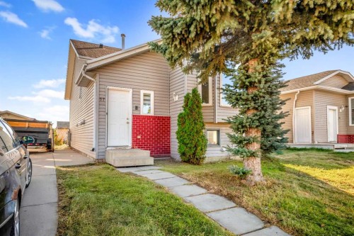 57 Martinview Crescent Ne, Calgary, AB - Outdoor