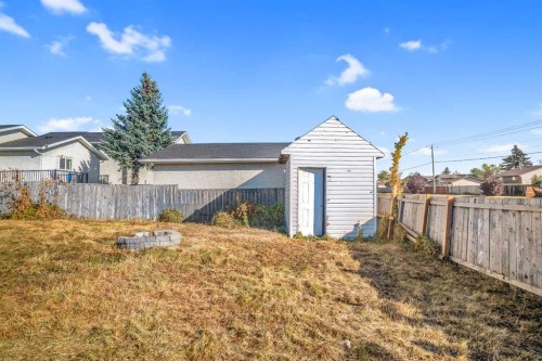 57 Martinview Crescent Ne, Calgary, AB - Outdoor