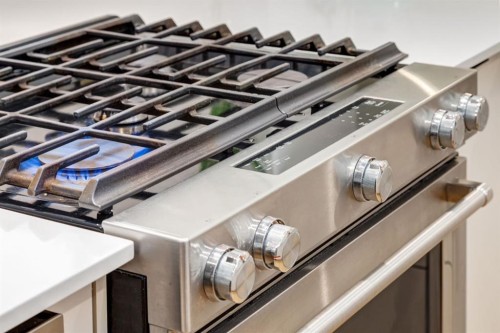 5016 17 Street Sw, Calgary, AB - Indoor