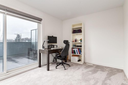 5016 17 Street Sw, Calgary, AB - Indoor