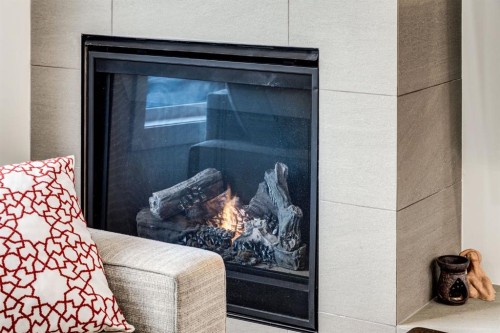 5016 17 Street Sw, Calgary, AB - Indoor