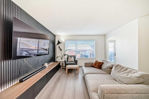 14 Autumn Crescent Se, Calgary, AB - Indoor Photo Showing Living Room