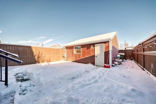 14 Autumn Crescent Se, Calgary, AB - Outdoor With Exterior