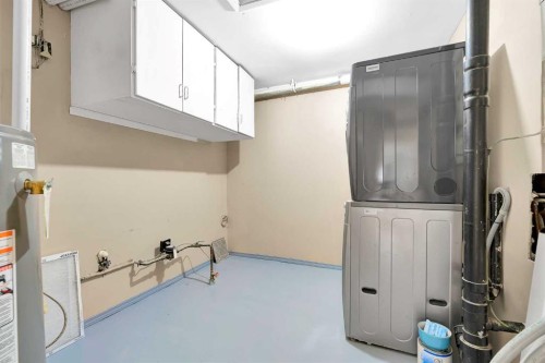 319-5404 10 Avenue Se, Calgary, AB - Indoor