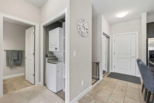 419-88 Arbour Lake Road Nw, Calgary, AB - Indoor