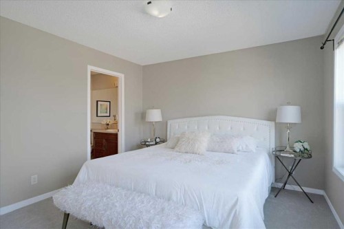 195 Marquis Common Se, Calgary, AB - Indoor Photo Showing Bedroom