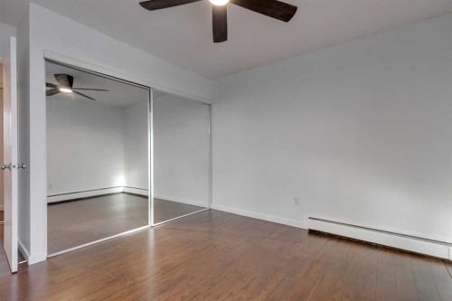 205-715 15 Avenue Sw, Calgary, AB - Indoor Photo Showing Other Room