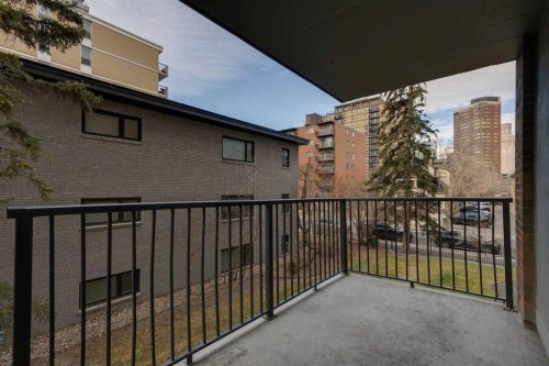 205-715 15 Avenue Sw, Calgary, AB - Outdoor With Balcony With Exterior