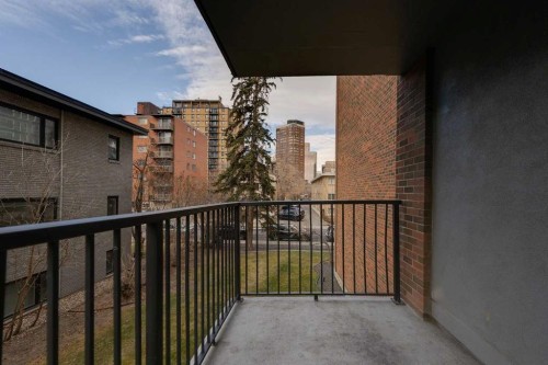 205-715 15 Avenue Sw, Calgary, AB - Outdoor With Balcony With Exterior