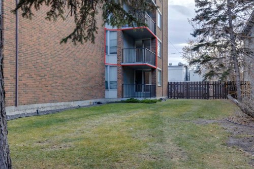 205-715 15 Avenue Sw, Calgary, AB - Outdoor With Balcony