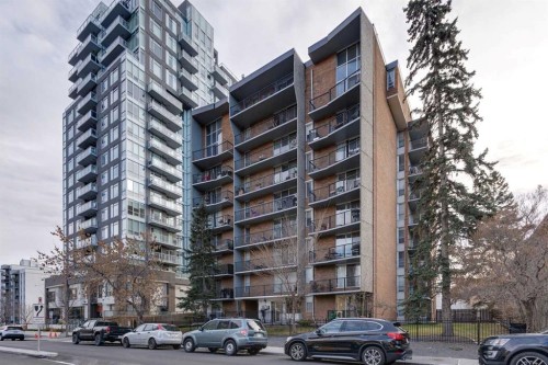 205-715 15 Avenue Sw, Calgary, AB - Outdoor With Balcony With Facade
